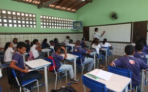 Professores  usam criatividade para torna aulas no verão mais atraentes Foto Adenilson Nunes/GOVBA Local Colégio estadual Padre Palmeira  Mussurunga I