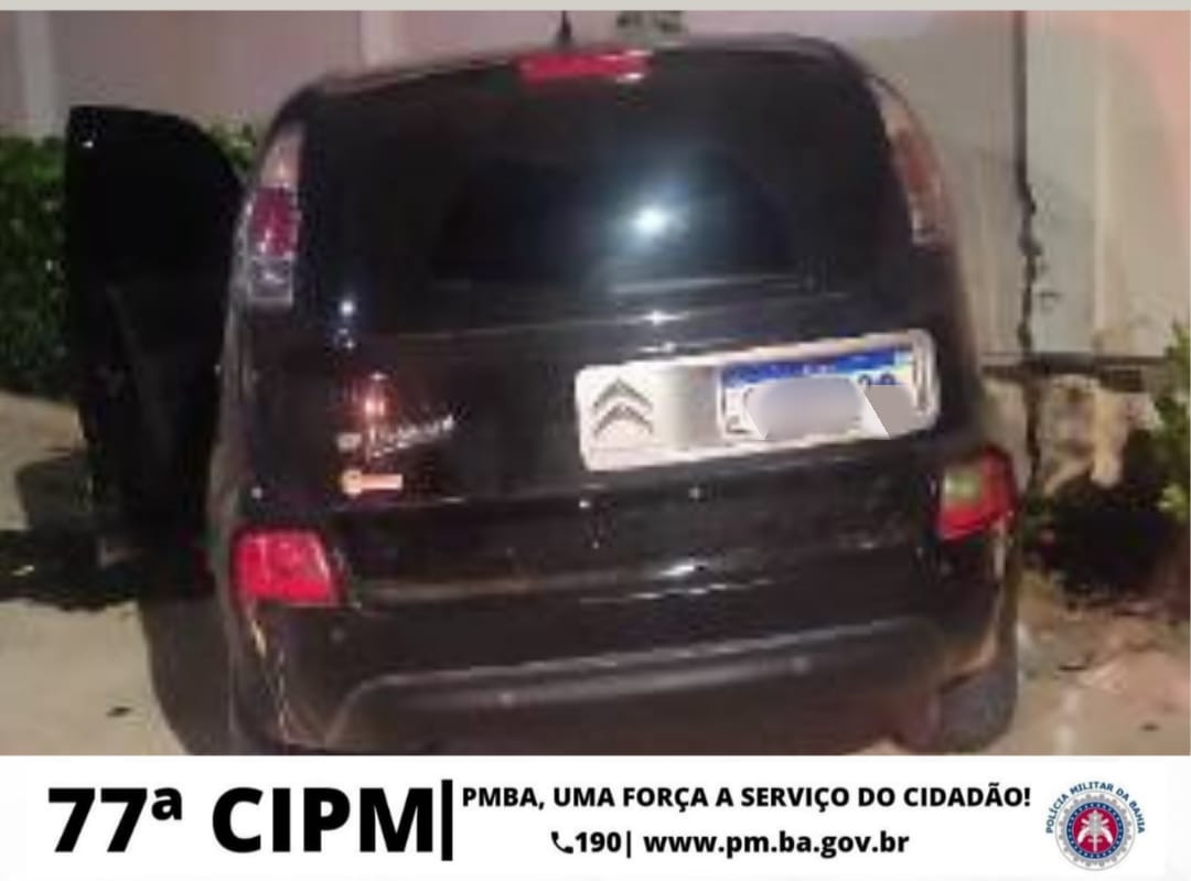 Acidente de trânsito termina em confusão e homem se pendura no capô de um  carro em Conselheiro Lafaiete; VÍDEO, Minas Gerais